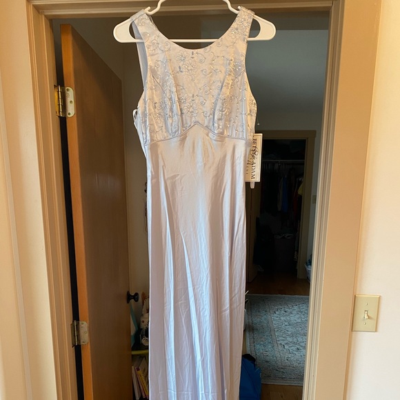 Light blue satin dress - Picture 1 of 3